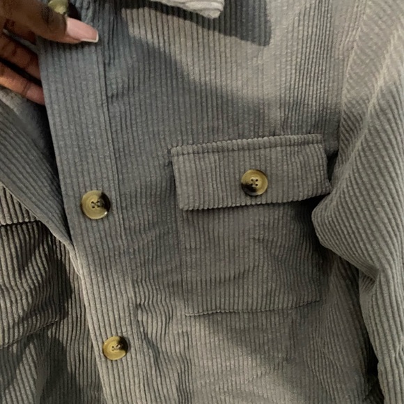 Corduroy Cropped Shacket - Picture 2 of 4